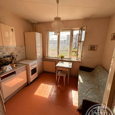 Малая Карпатская ул., 15