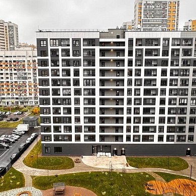 Среднерогатская ул.