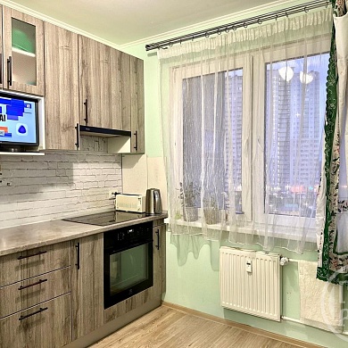 Чарушинская ул., 22