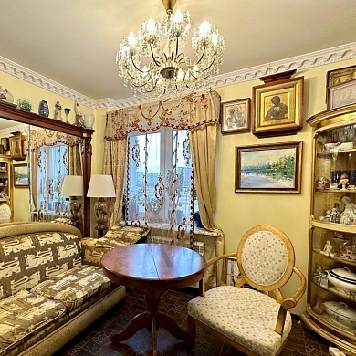 Александра Грина бул., 2