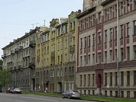 Большой выбор квартир на вторичном рынке Петербурга.