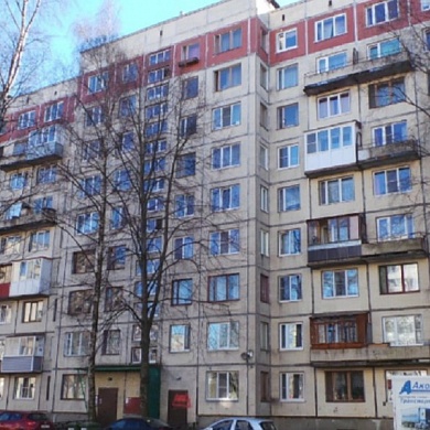 Луначарского пр., 70