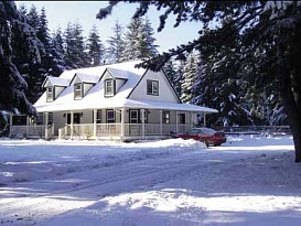 Купить загородный дом зимой - выгодно!