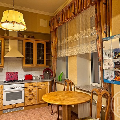 Большая Зеленина ул., 13