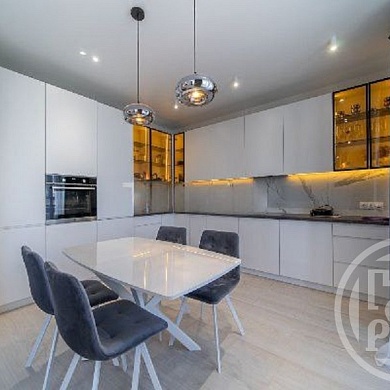 Героев просп., 35