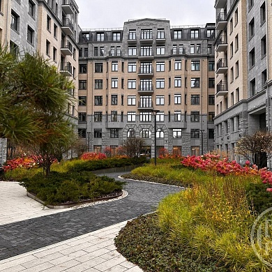 Реки Карповки наб., 31