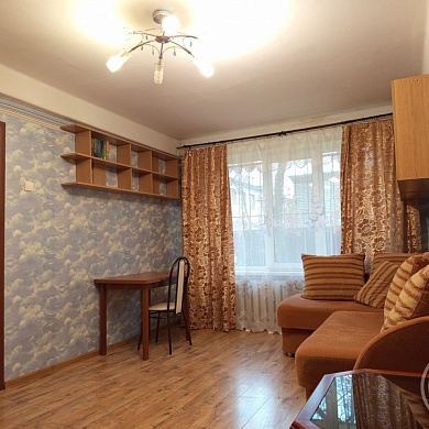 Космонавтов просп., 21