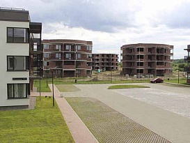 Малоэтажный жилой комплекс «Ванино» достроит девелопер из Эстонии.