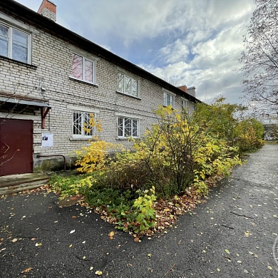 Ломоносов г., Владимирская ул., 18