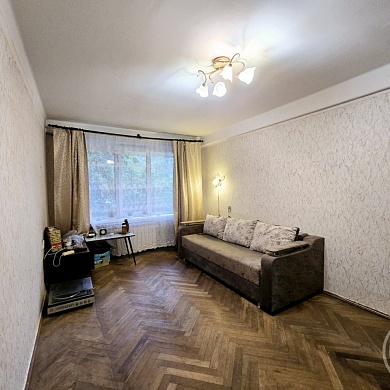 Космонавтов просп., 66